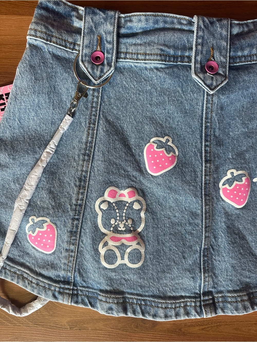 Hello Kitty Blue Denim Skirt with Pink Details - Picture 13 of 13